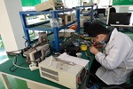 维修台为什么要用防静电台垫 ？